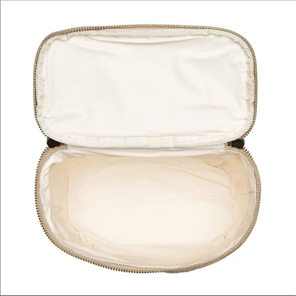 Kate Spade Strawberry lunch tote Brand New - Picture 2 of 2